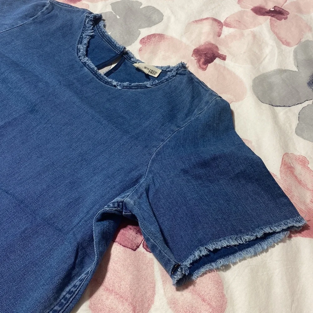 Aritzia Wilfred Blue Jean Short Sleeve Top Size Medium - Picture 5 of 8